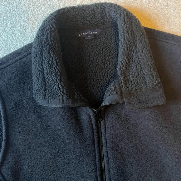 Lands End vest, black, women’s size medium (10-12). Lined, warm, cozy - Picture 2 of 11